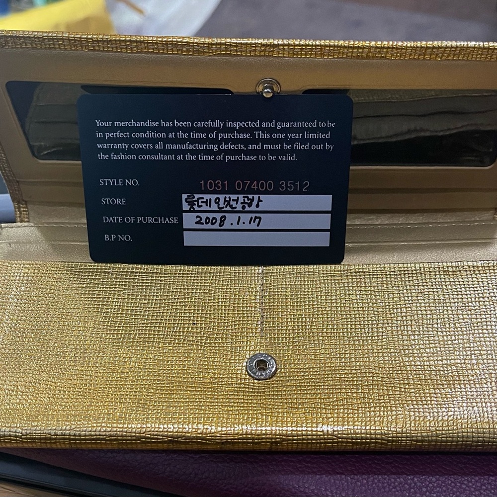 MCM Shimmering Gold Wallet - Picture 6 of 9